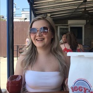 Meet your Posher, Joanna